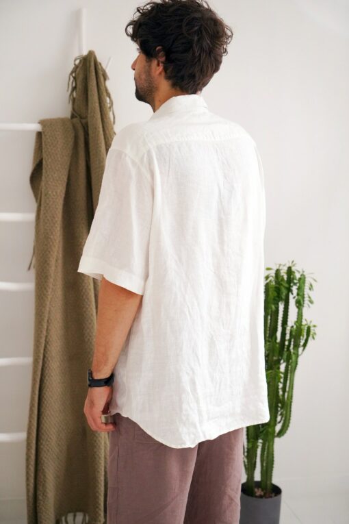 Breezy Linen Shirt Elevate Your Style with Comfort and Sophistication - Image 4