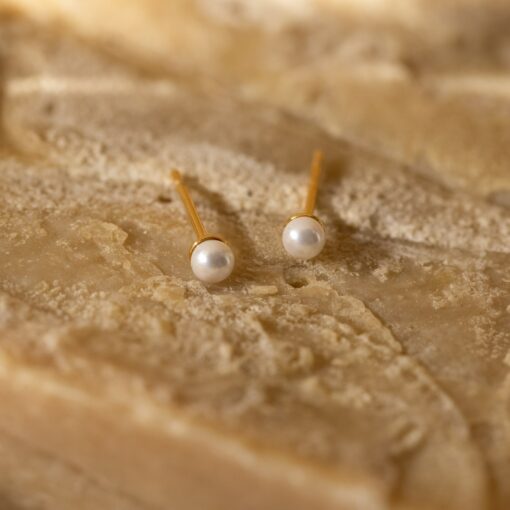 Petite Pearl Studs Timeless Elegance for Everyday Glamour - Image 2