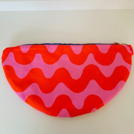 The Slice The Ultimate Crossbody Shoulder Bag for Style and Convenience - Image 4