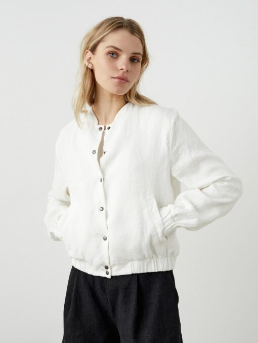 Linen Bomber Jacket Elevate Your Style with Comfort and Versatility - Image 2