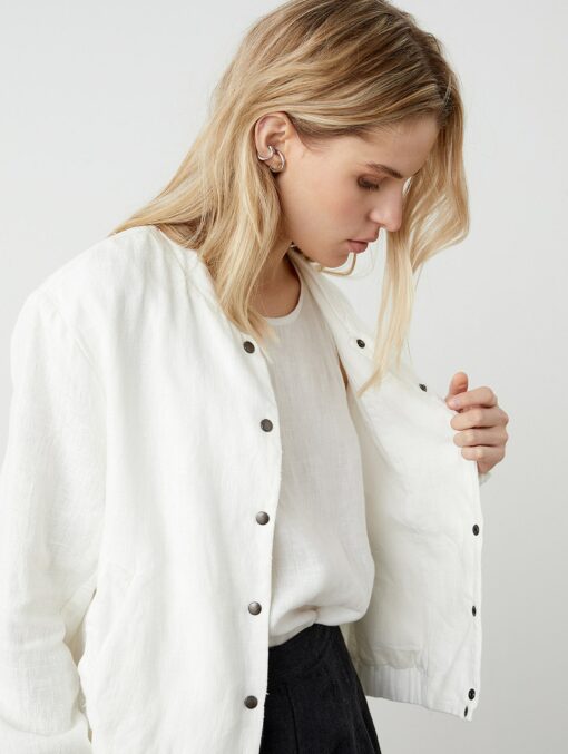 Linen Bomber Jacket Elevate Your Style with Comfort and Versatility - Image 6