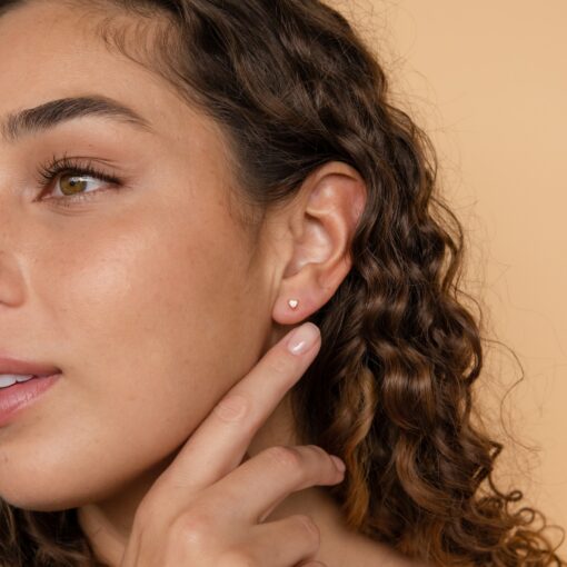 Sparkling Opal Heart Studs Minimalist Elegance for Every Occasion - Image 4