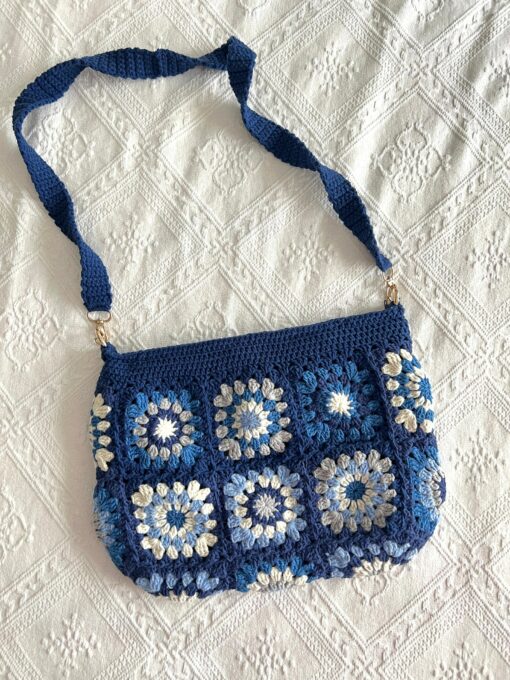 Captivating Blue Granny Square Crochet Bag A Timeless Knitted Crossbody for Everyday Style - Image 5