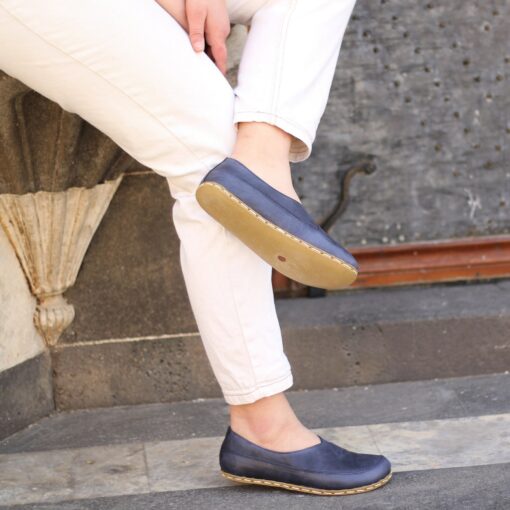Earth Shoes Handmade Navy Blue Wonders for Women - Image 4
