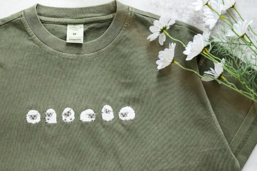 Embroidered Sheep T-shirt Personalized Unisex Oversized Tee, Perfect Gift for Animal Lovers - Image 4
