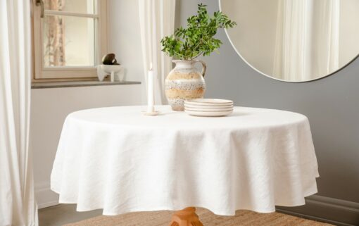 Exquisite Linen Tablecloth Elevate Your Celebrations with Timeless Elegance - Image 2