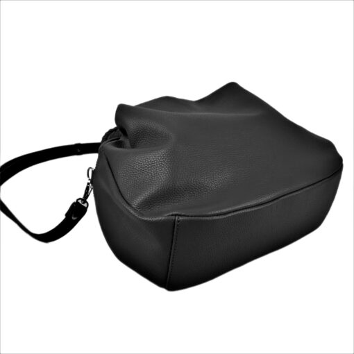 Captivating Black Leather Handbag A Timeless Gift for Her from Ukraine - Image 4