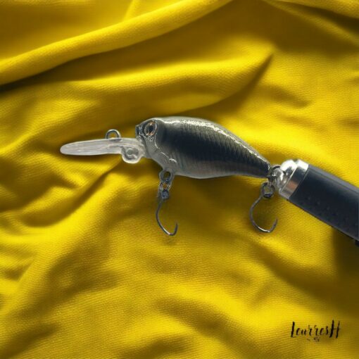 The Glittering Roach Handcrafted Hard Fishing Lure for Trout and Perch - Image 6