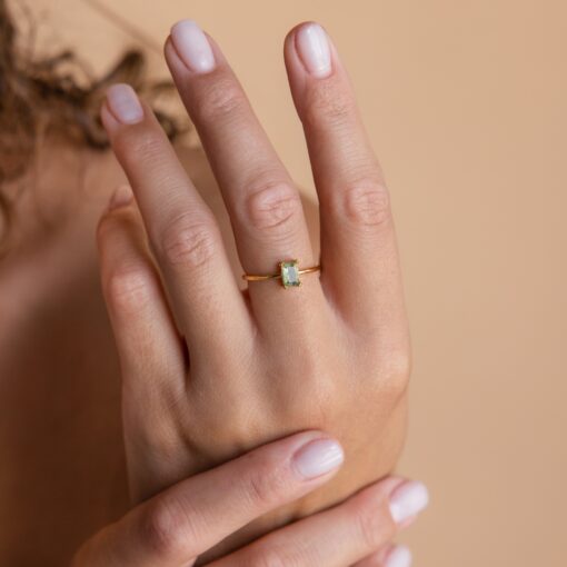 Vintage Art Deco Agate Emerald Ring A Timeless Promise of Love - Image 4