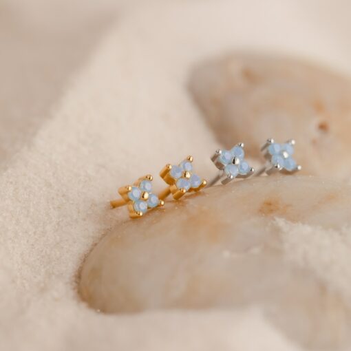 Captivating Ivy Flower Stud Earrings Minimalist Elegance for Everyday Glamour - Image 3