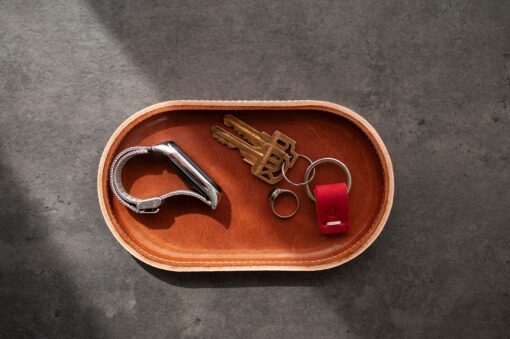 Modern Leather Catchall A Vibrant Valet Tray for Your Essentials - Image 2