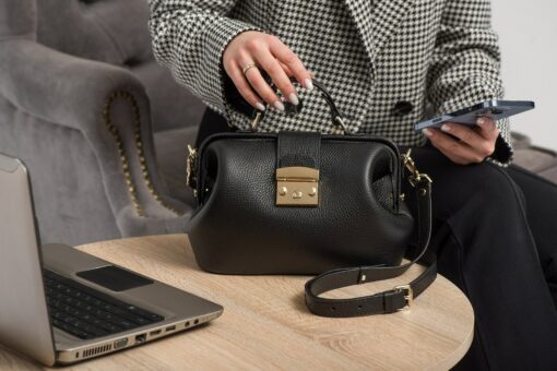 Timeless Leather Satchel The Epitome of Style and Functionality for Women - Image 2