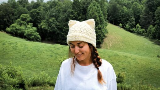 Adorable Crochet Beanie with Animal Ears Express Your Wild Side with Customizable Colors - Image 2