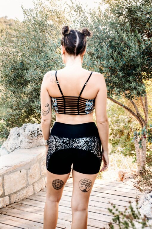 Boho Bliss Versatile Yoga Bra, Festival Crop Top, and UV-Protected Activewear - Image 5