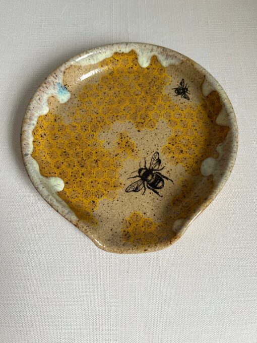 Honey Haven The Buzz-Worthy Spoon Rest with Drippy Honey and Bees - Image 2