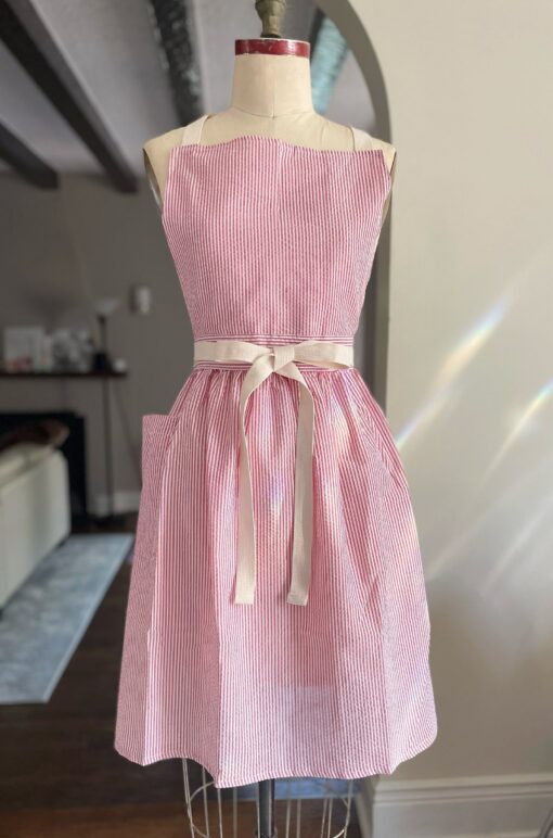 Vintage-Inspired Seersucker Apron A Timeless Kitchen Companion - Image 5