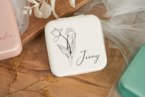 Personalized Birth Flower Jewelry Travel Box A Cherished Keepsake for Bridesmaids and Loved Ones - Image 6