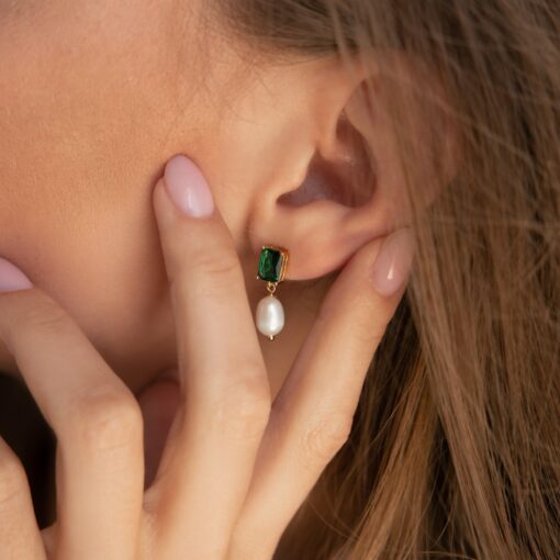 Captivating Emerald A Symphony of Green Radiance - Image 2
