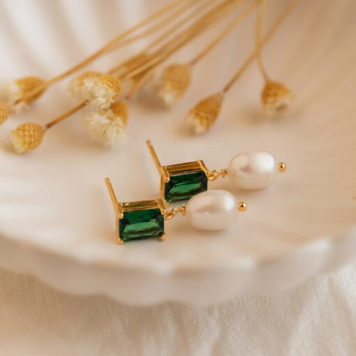 Captivating Emerald A Symphony of Green Radiance - Image 3