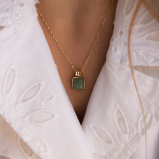 Vintage Green Jade Pendant Necklace A Timeless Treasure for Luck and Style - Image 3