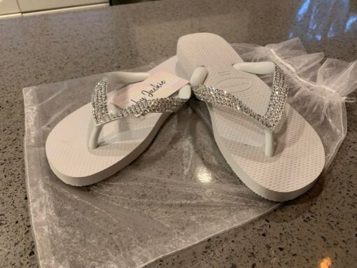 Crystal-Embellished Havaianas Elevate Your Summer Style - Image 2