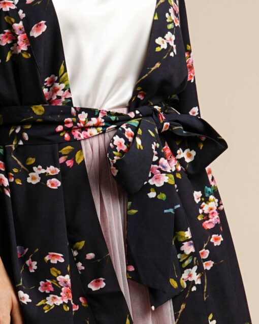Limited-Edition Floral Kimono Coco Cherry Blossom Robe for Tranquil Moments - Image 3