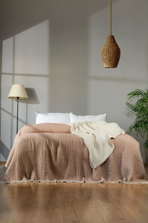 Organic Muslin Gauze Comforter 5-Layer King Size Blanket for Ultimate Comfort and Breathability - Image 3
