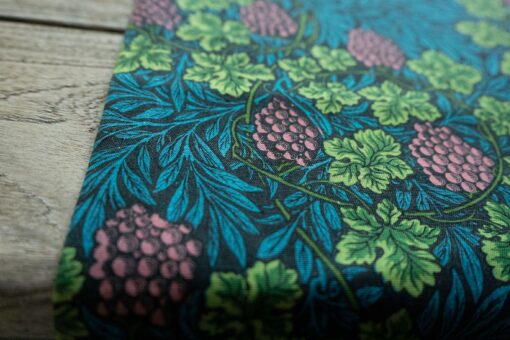 Customizable Cotton Tablecloth Scottish Thistle by William Morris, Perfect for Mother's Day - Image 5