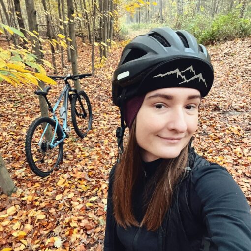 Warm Up Your Ride The Ultimate Winter Cycling Cap for Unstoppable Adventures - Image 4