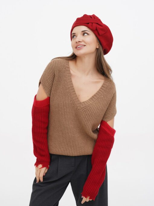 Ravishing Red French Wool Beret A Chic Winter Accessory for Fashion-Savvy Women - Image 3