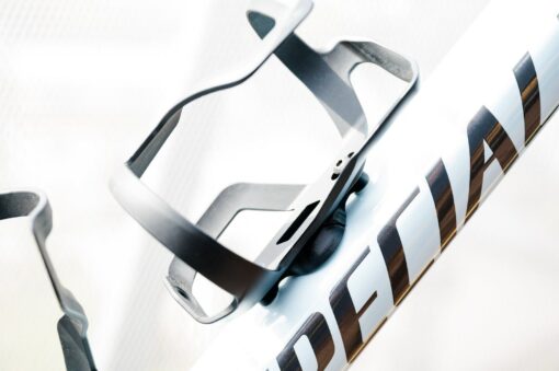Chipolo ONE Spot Bike Mount Protect Your Bike and Valuables - Image 3