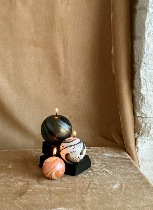 Celestial Glow Metallic Marble Sphere Candle - Image 4