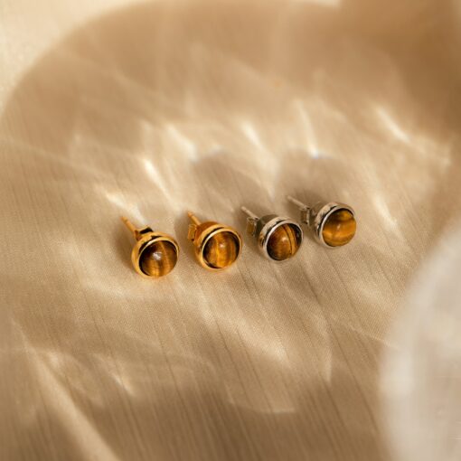Vintage-Inspired Round Gemstone Studs Minimalist Elegance in Jade, Opal, and Labradorite - Image 5