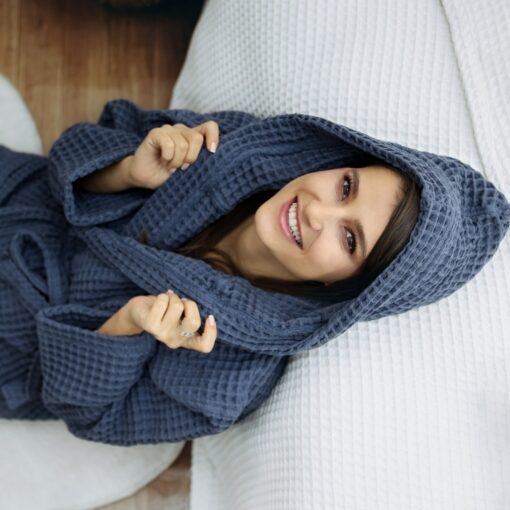 Cozy Comfort Unisex Waffle Robe for Relaxation and Style - Image 4