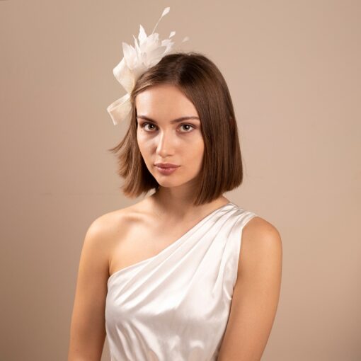 Enchanting Bridal Feather Fascinator Adorn Your Wedding Day with Grace and Elegance - Image 2