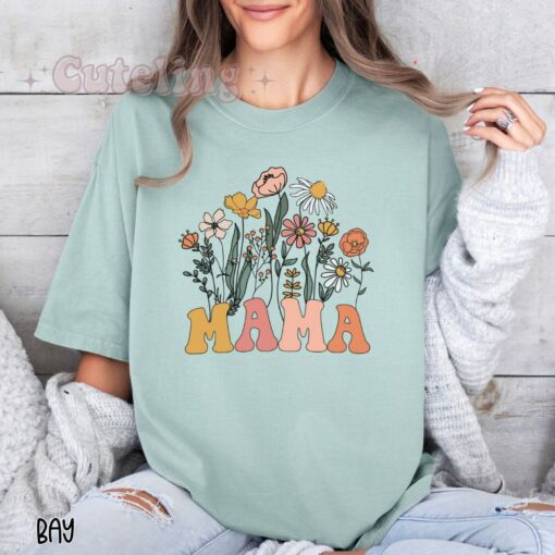 Wildflower Mama Comfort Colors Retro Mom T-Shirt, Perfect Mother's Day Gift - Image 4