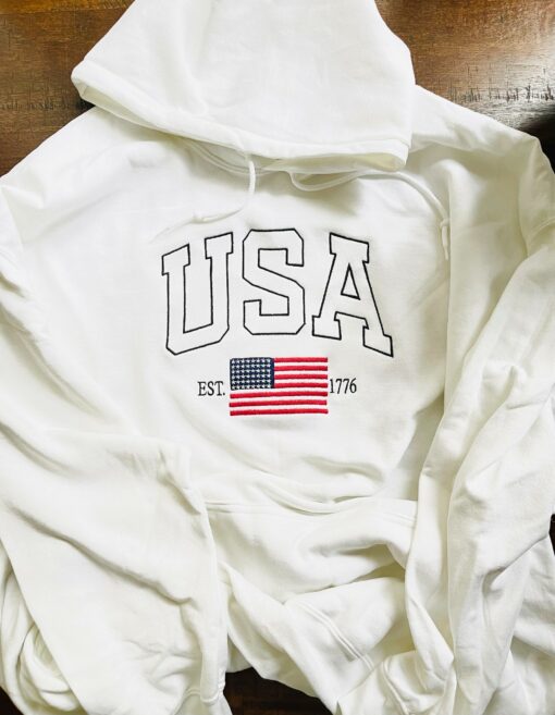 Embroidered American Flag Sweatshirt A Patriotic Symbol of Pride and Unity - Image 6
