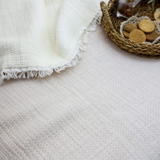 Organic Muslin Gauze Comforter 5-Layer Queen Size Blanket for Ultimate Comfort and Breathability - Image 4