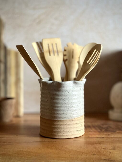 Artisan-Crafted Stoneware Utensil Crock Elevate Your Kitchen with Style and Functionality - Image 3