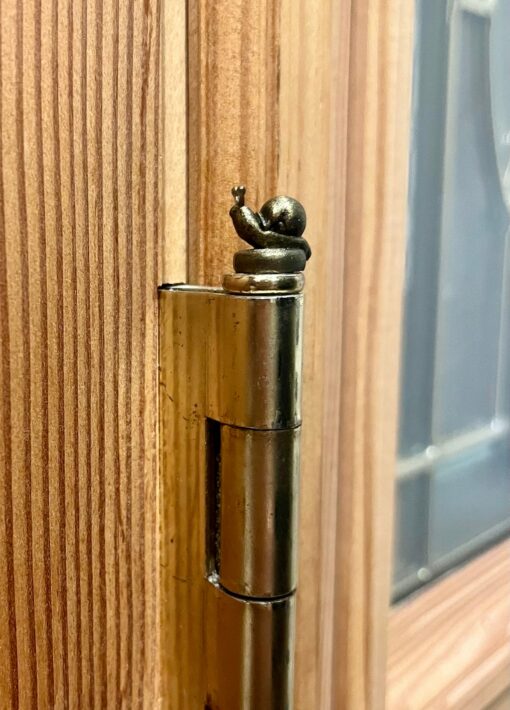Limited Edition Snail Trio Hinge Head's Exclusive Collectible Set - Image 3