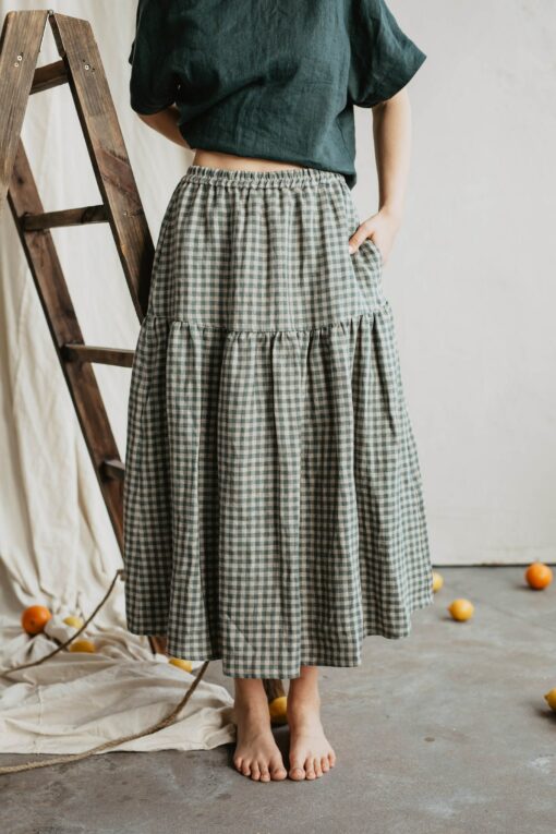 VAKARE Elegant Long Linen Skirt in Green Gingham for Women - Image 2