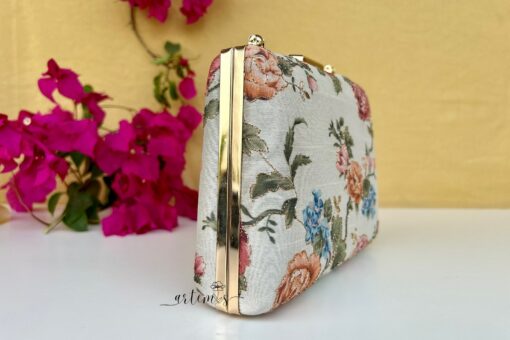 Exquisite Vintage Floral Ethnic Box Bag A Timeless Accessory for Special Occasions - Image 4