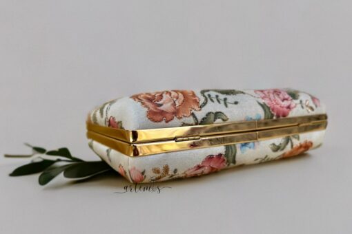 Exquisite Vintage Floral Ethnic Box Bag A Timeless Accessory for Special Occasions - Image 6