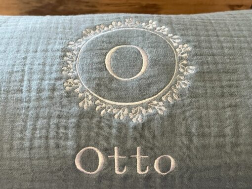 Personalized Muslin Throw Blanket Embroidered Message, Monogrammed Comfort - Image 5
