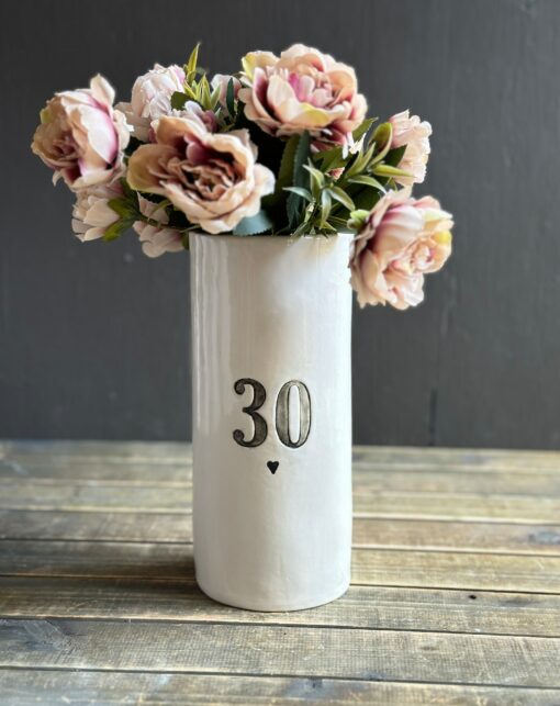 Personalized Anniversary Vase Celebrate Your Love with a Custom Engraved Keepsake - Image 4