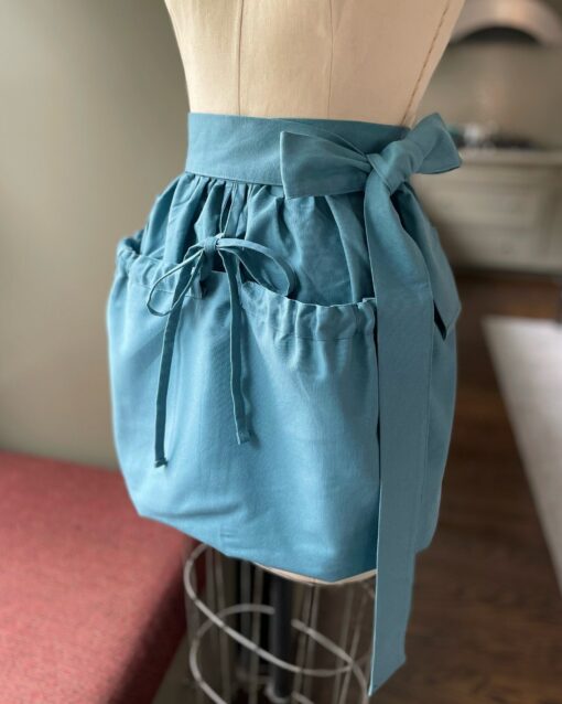 Harvesting and Gardening Apron Your Essential Companion for Outdoor Adventures - Image 5