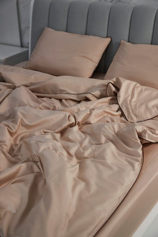 Indulge in Tranquil Slumber Beige Sateen Duvet Cover, 100% Cotton Luxury for a Restful Night - Image 3