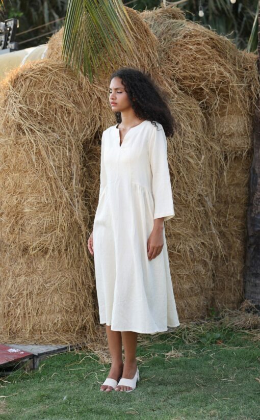 ZOE The Epitome of Effortless Elegance - Your Perfect Linen Dress for Every Occasion - Image 3