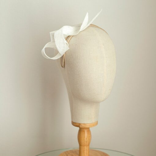 Exquisite Bridal Fascinator Adorn Your Special Day with Sculptural Elegance - Image 6