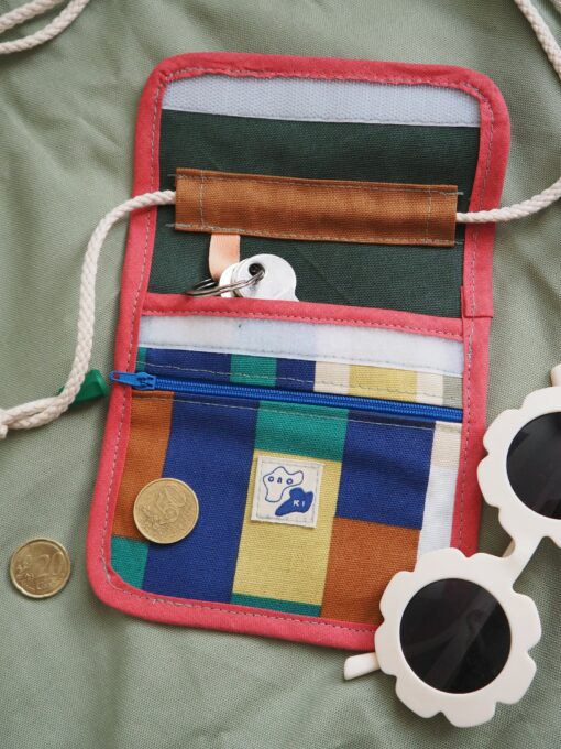Kids' Adventure Chest The Ultimate Crossbody Bag for Young Explorers - Image 2